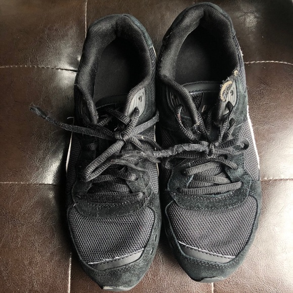 Puma running shoes - Picture 3 of 4